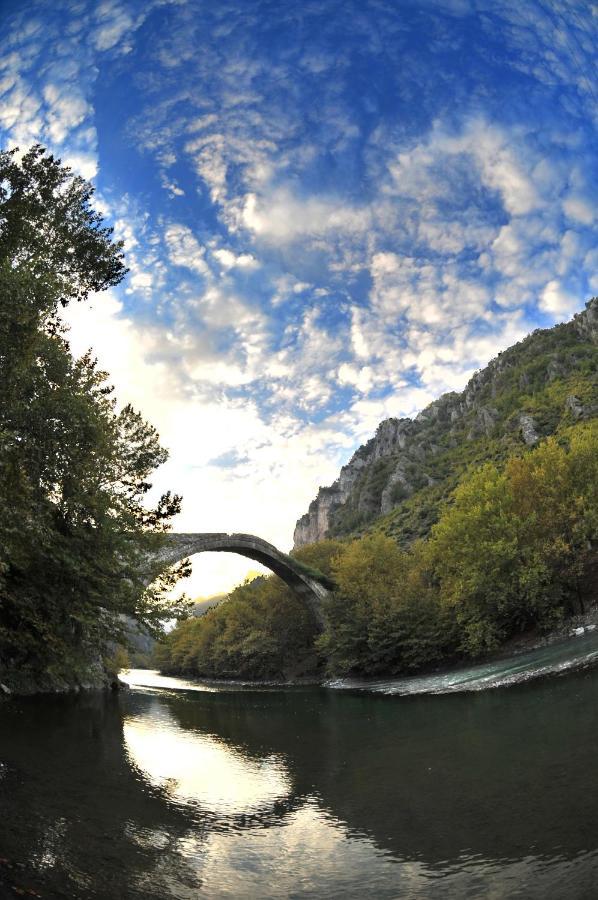 Κonitsa Gefyri Hotel Kónica Kültér fotó